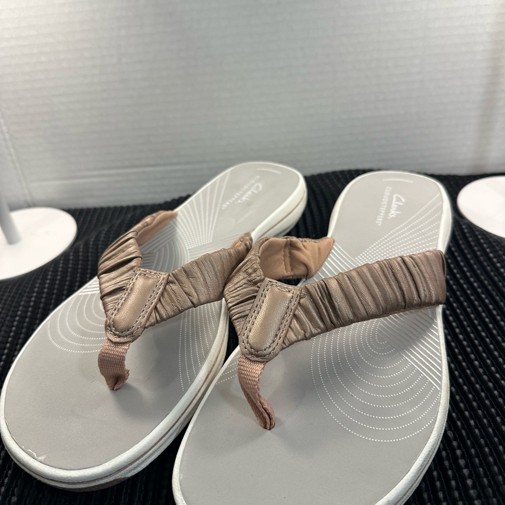 🆕Clarks Breeze Rae Rose Gold Sandals - Picture 3 of 14